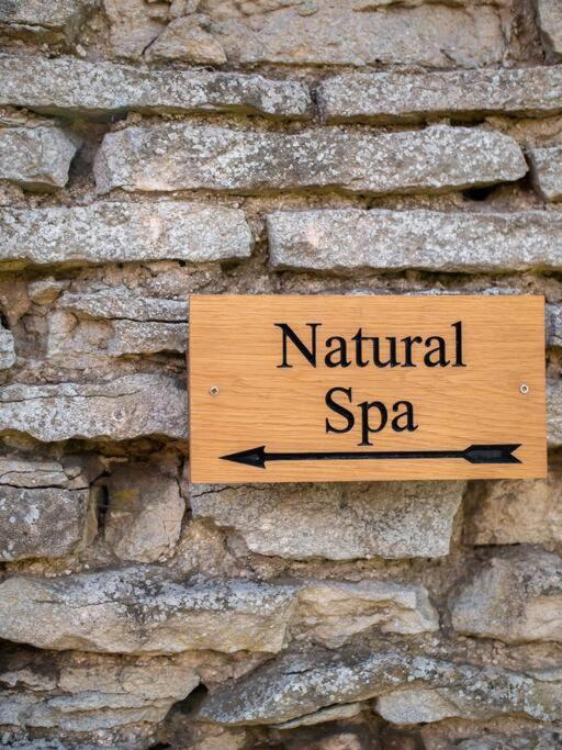 Luxury tent Giant Yurt Sleeping 8 With Spa, Catering, Walled Gardens, Nature Reserve, Free Parking Scunthorpe