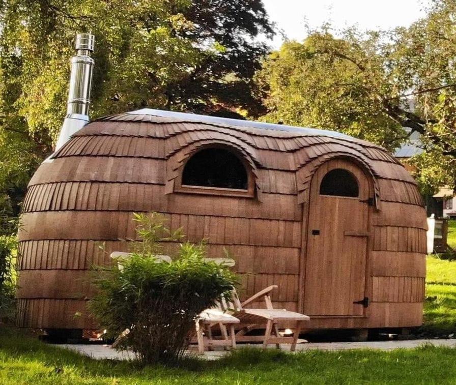 Giant Yurt Sleeping 8 With Spa, Catering, Walled Gardens, Nature Reserve, Free Parking Luxury tent *